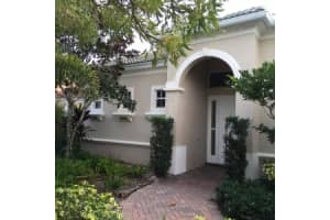 171 Magnolia Way, Tequesta