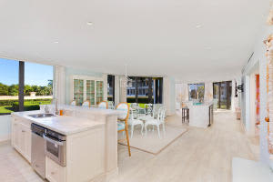 200 Bradley Place 101, Palm Beach