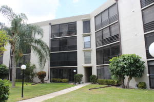 555 Banyan Tree Lane 108, Delray Beach