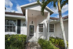 7445 16th Manor, Vero Beach