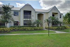 1130 3rd Avenue 203, Vero Beach