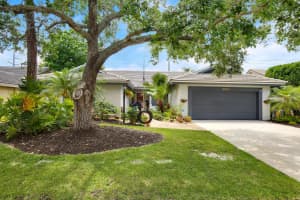 5881 Stonewood Court, Jupiter