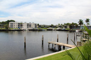 309 Lake Circle 103 & Dock, North Palm Beach