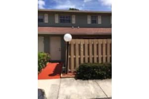 220 Cypress Way W, West Palm Beach