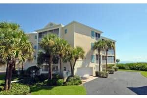 8820 S Sea Oaks Way 205, Vero Beach