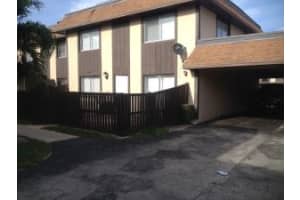 2110 Sherwood Forest Blvd 21, West Palm Beach