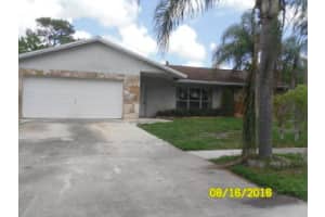 4513 Blue Pine Circle, Lake Worth