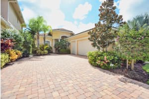 130 Bianca Drive, Palm Beach Gardens