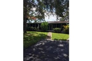 585 7th Place, Vero Beach 585 7th Place, Vero Beach