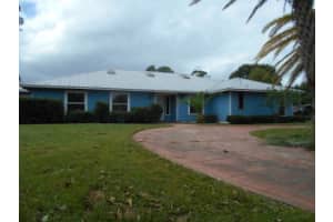 792 Se River Court, Port St Lucie