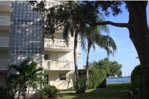 60 Yacht Club Drive 101, North Palm Beach
