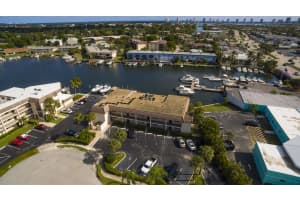 312 Lake Circle 105, North Palm Beach