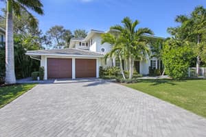 2570 Estates Drive, North Palm Beach