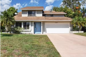 1124 Rainwood Circle, Palm Beach Gardens