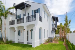 902 Hamilton Lane, Delray Beach