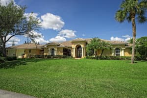 2360 Nw Bay Colony Drive, Stuart