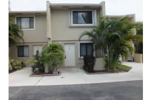 139 Sparrow Drive 3e, Royal Palm Beach