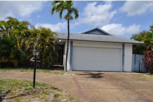 9691 Carousel Circle S, Boca Raton