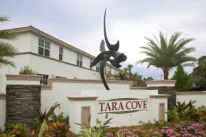 4611 Tara Cove Way 26, West Palm Beach