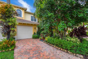 6365 Bella Circle 704, Boynton Beach