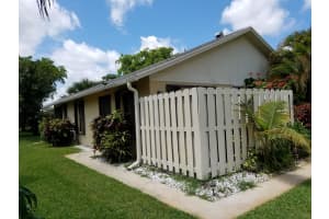 208 Se 1 Circle, Boynton Beach