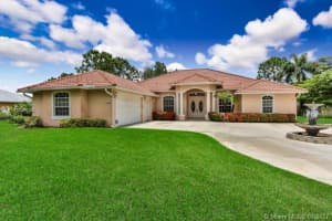 1102 Sw Keats Avenue, Palm City