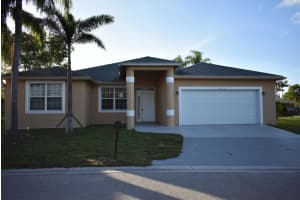 1486 Fairway Circle, West Palm Beach