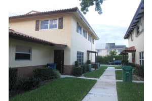 8820 Nw 30th Street 10-2, Coral Springs