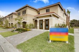 350 Se 1st Drive, Deerfield Beach