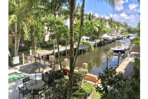 809 Estancia Way, Boynton Beach