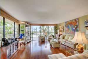 3390 S Ocean Boulevard 201, Palm Beach
