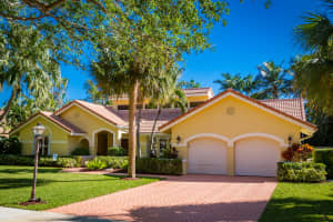 2325 Rabbit Hollowe Circle, Delray Beach