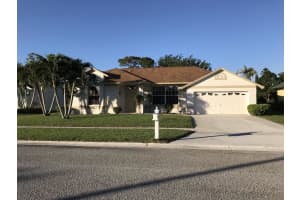 130 Royal Pine Circle N, West Palm Beach