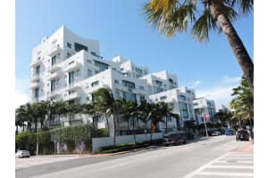 7600 Collins Avenue 411, Miami Beach