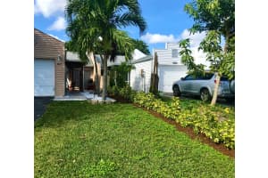 4421 Nw 99th Way, Sunrise