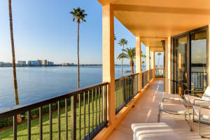200 Bradley Place 204, Palm Beach