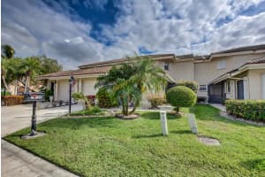 8639 Eagle Run Drive 11, Boca Raton