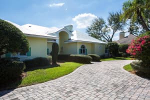 681 Lake Drive, Vero Beach