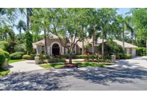 2600 Whispering Oaks Lane, Delray Beach