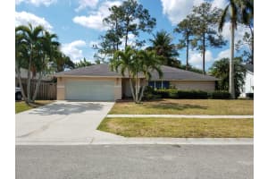 197 Nw Sunflower Circle, Royal Palm Beach