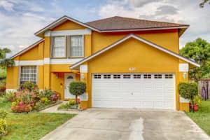 108 Royal Pine Circle N, West Palm Beach