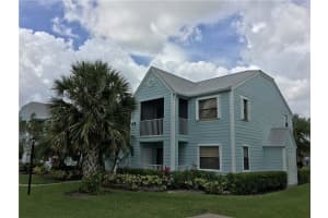 1135 3rd Avenue 104, Vero Beach