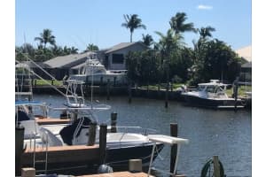 9160 Se Yacht Club Circle, Hobe Sound