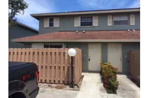 900 Cypress Way E, Palm Springs