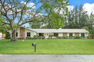 5754 Set N Sun Place, Jupiter