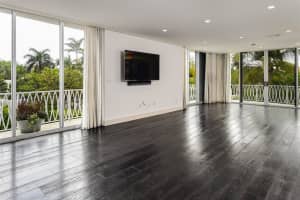 429 Australian Avenue 9, Palm Beach