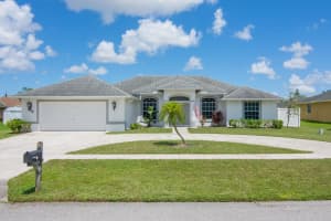 103 Brook Woode Court, Royal Palm Beach