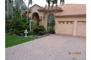 6402 Champlain Terrace, Davie