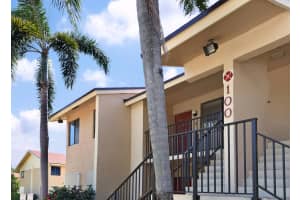100 Se 7th Street #5, Deerfield Beach