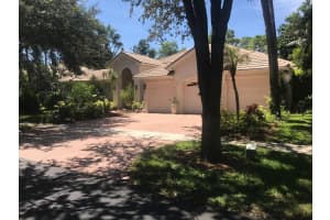 2400 Whispering Oaks Lane, Delray Beach